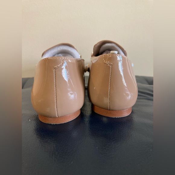 Lord and Taylor women's Loafer 7.5 - Picture 4 of 6